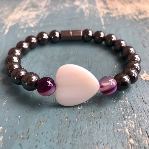 Womens Magnetic Bracelet - Magnetic Hematite Bracelet - Magnetic Bracelet for Women - Large Magnetic Bead Bracelet - White Heart Shell