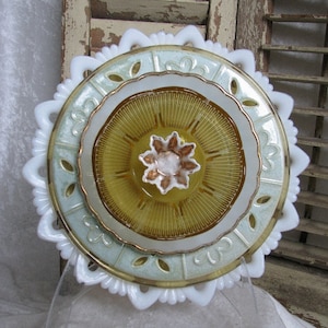Vintage Glass Dish Plate Garden Flower....Lucky Star