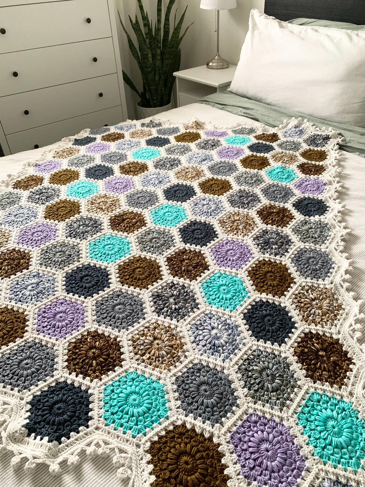 PATTERN | Hygge Burst Hexie Blanket X Geode Collection Hue
