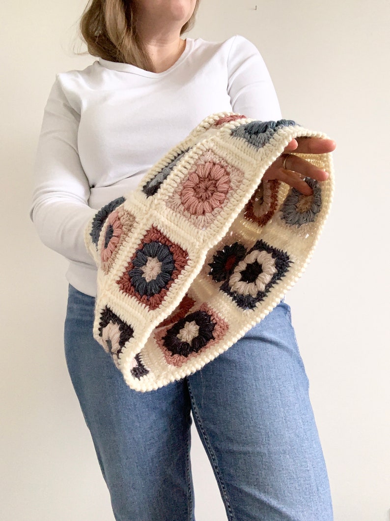 PATTERN Astrid Granny Cowl Pattern Crochet Granny Square Neck warmer Scarf Winter Accessories Snood DIGITAL DOWNLOAD image 6