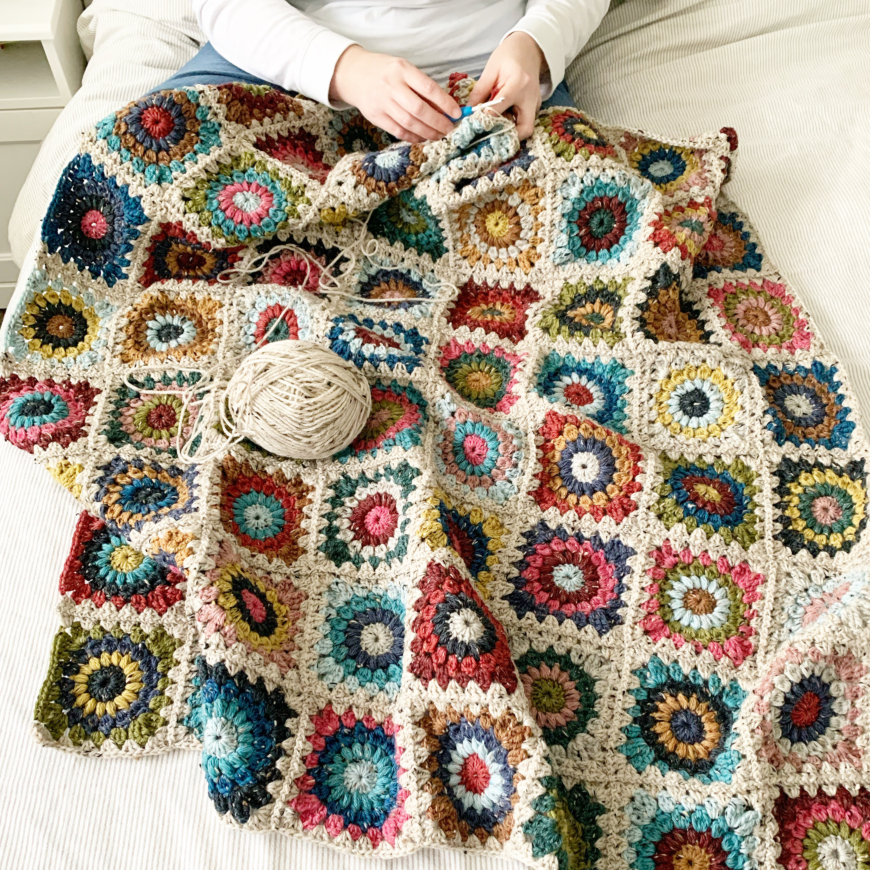 PATTERN | Hygge Burst Blanket | Crochet Granny Square