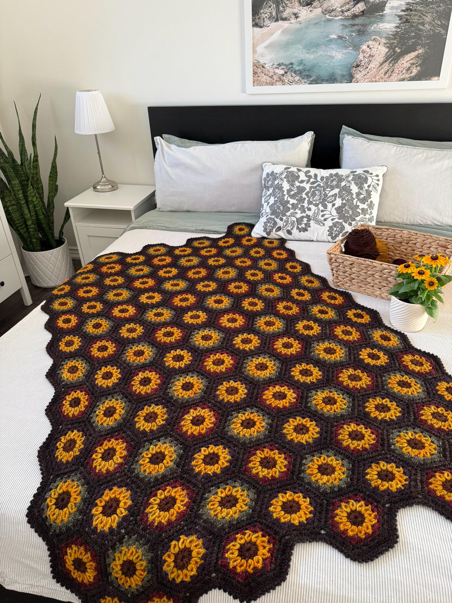 かぎ針編みパターン＆動画｜秋のひまわりのヘキサゴンブランケット