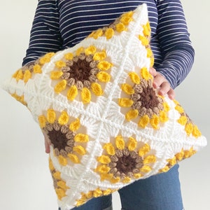 PATTERN Solig Sunflower Pillow Pattern Crochet Granny Square Sunburst Granny Square Crochet Flower DIGITAL DOWNLOAD image 9