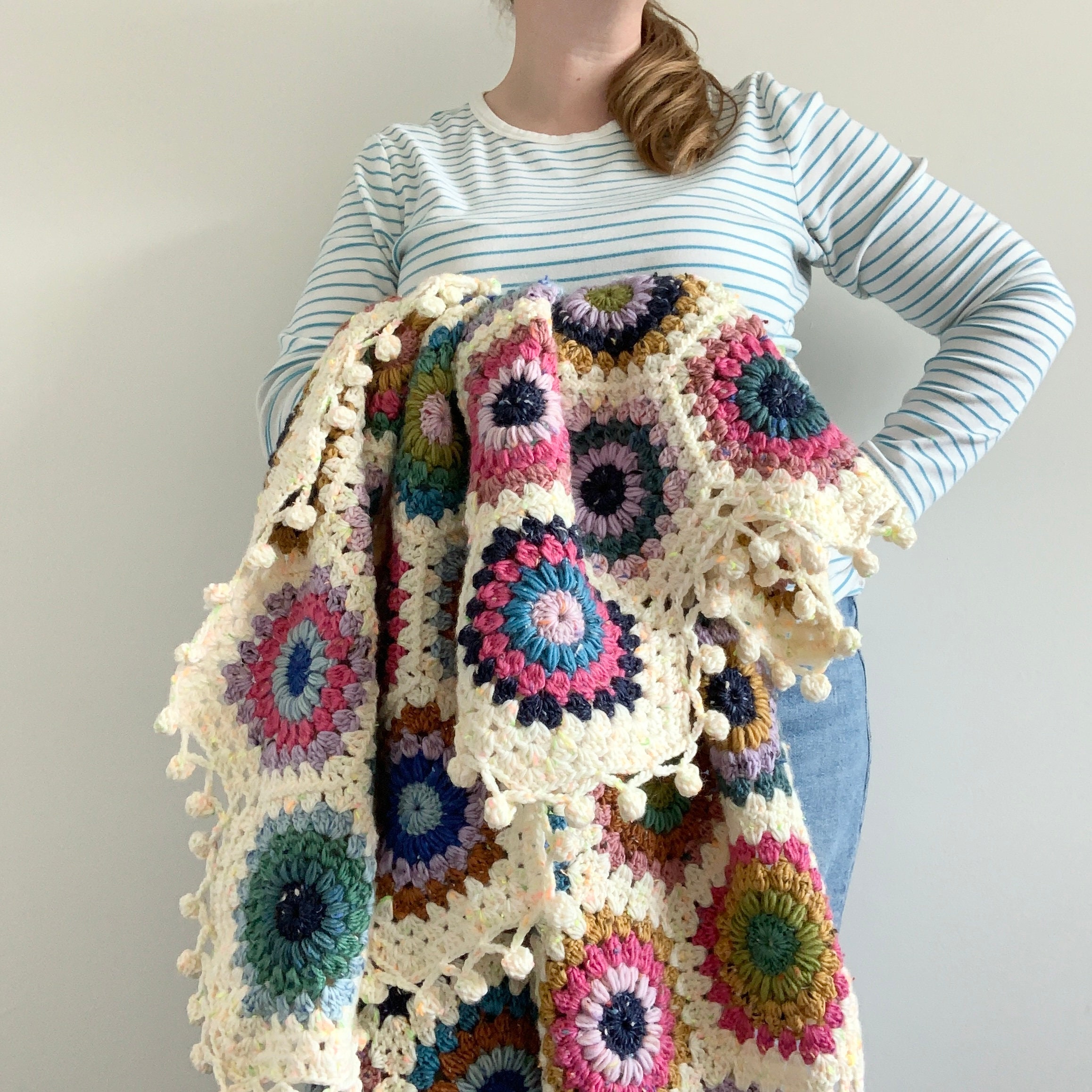 かぎ針編みのパターンと動画 | ヒュッゲバーストヘキサゴン