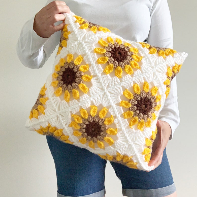 PATTERN Solig Sunflower Pillow Pattern Crochet Granny Square Sunburst Granny Square Crochet Flower DIGITAL DOWNLOAD image 1