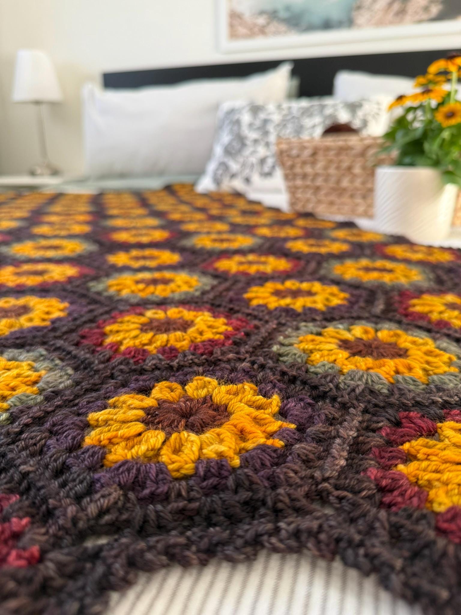 かぎ針編みパターン＆動画｜秋のひまわりのヘキサゴンブランケット