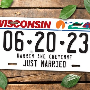 Personalized Wisconsin License Plate, Just Married, Mr Mrs, Bride, Groom, Personalized Gifts, Wedding Gift, Shower Gift, Couples Shower, Tin