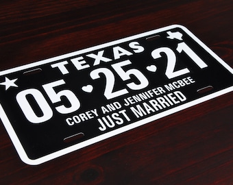 Texas Personalized License Plate, Just Married, Mr Mrs, Bride, Groom, Personalized Gifts, Wedding Gift, Shower Gift, Couples Shower, Car Tag