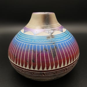 Navajo Horse Hair Pottery Authentic Vase made by Marshalene Bennett of The Navajo Tribe.