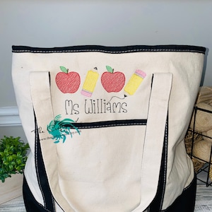 Personailzed Embroidered Teacher Bag/ End of year teachers gift/ Thank you gift for Teacher/ Teacher tote bag/ Personalized teachers bag