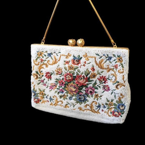 Mid Century White Beaded and Tapestry Tuck-away Chain Handbag // White Beaded Tapestry Clutch // Kiss Clasp Beaded Purse // 1960 Hong Kong