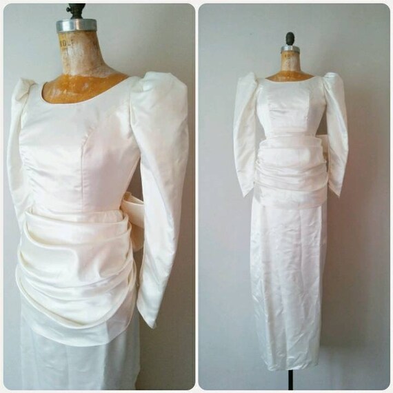 Vintage Satin Fitted Fishtail Wedding Gown XXS //
