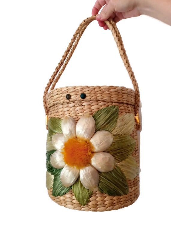 Retro 1960s Rattan Huge Daisy Basket Purse // Dais