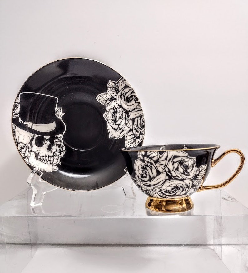 ONE Cup Saucer Set GOTHIC Halloween Black Gold White Roses Skull Grace
