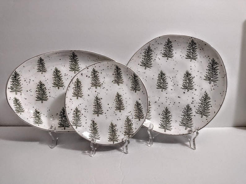 ONE PLATE Embossed Christmas Pine Trees Winter Gold Snow TRANQUILITY