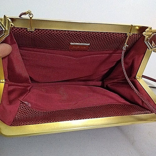 Vintage 1980s Estate shops Sale Judith Lieber Dark Red Jeweled Frame Closure Clutch Purse