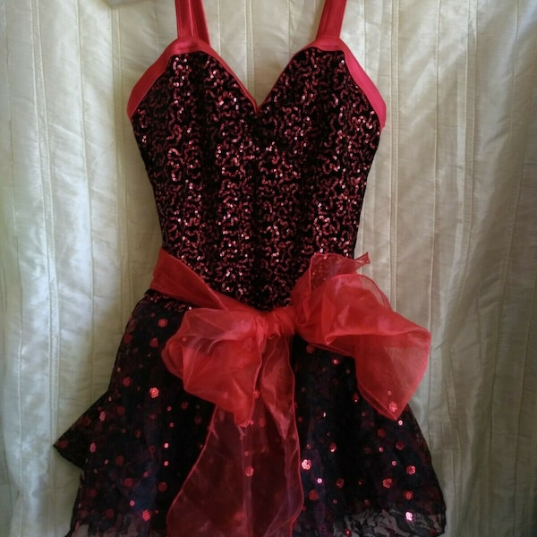 WEISSMAN Dance Jazz Tapping Girl Vestido de lentejuelas rojas de terciopelo negroPor BlessedJunk