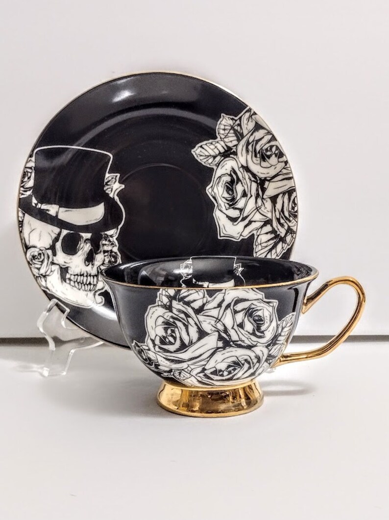 ONE Cup Saucer Set GOTHIC Halloween Black Gold White Roses Skull Grace