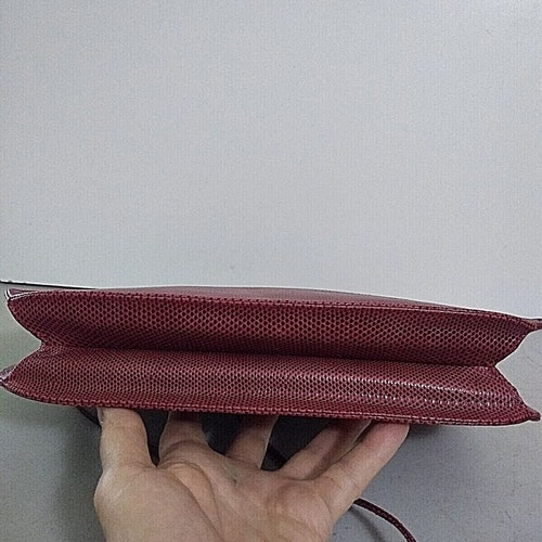 Vintage 1980s Estate shops Sale Judith Lieber Dark Red Jeweled Frame Closure Clutch Purse