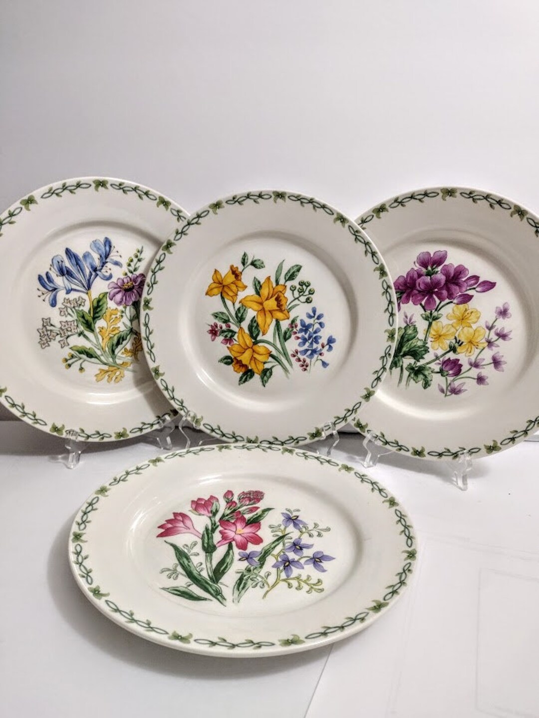 One Plate Thompson Pottery Flowers DINNER Plate 10.5