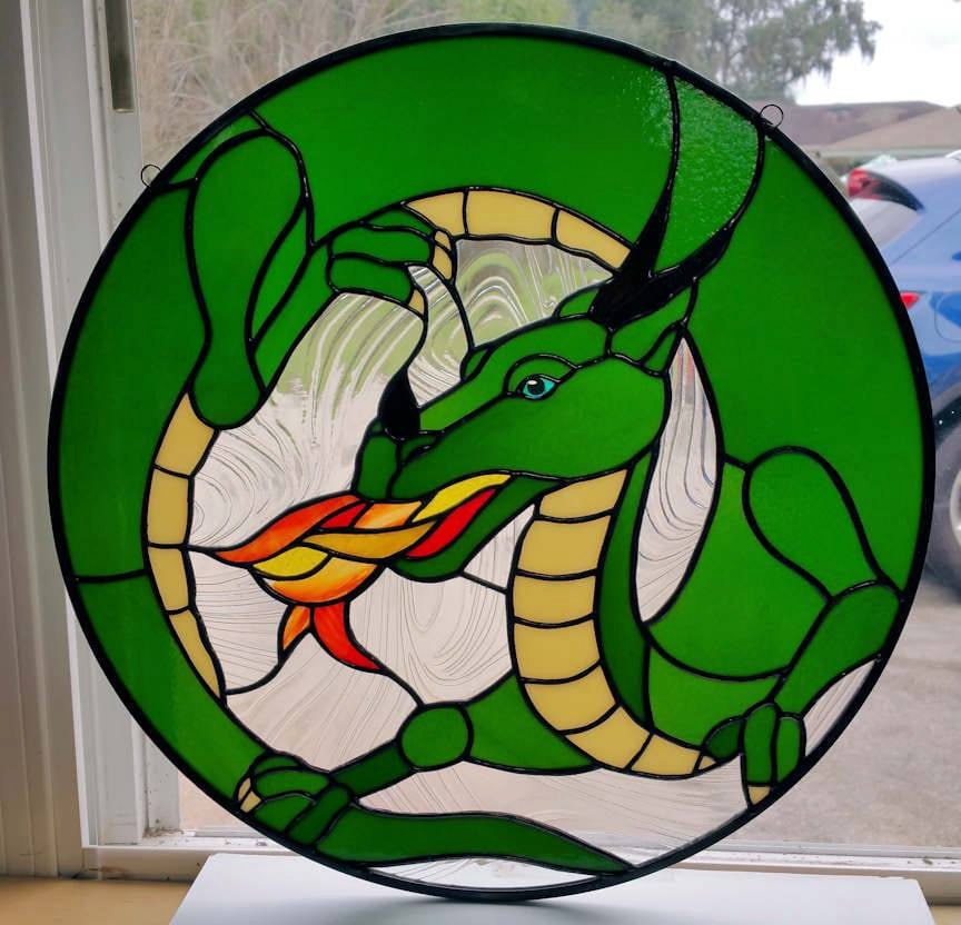 Dragon stained glass - campestre.al.gov.br