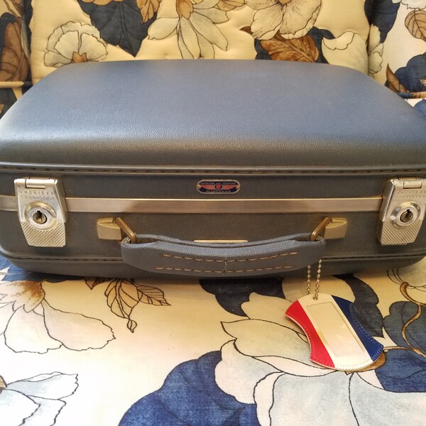 Vintage 1956 American Tourister Tri Taper 16 Inch “Little Lady” Overnight Case in American Blue with Working Key and Luggage Tag