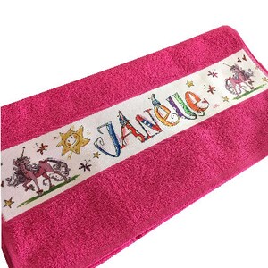 Handtuch mit Namen farbig, rotes Handtuch personalisiert , Weihnachtsgeschenk mit Namen , Farbiges Handtuch mit Namen, Rosirosinchen Pink