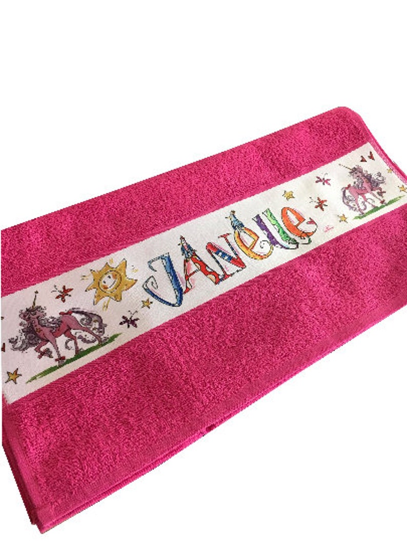 Handtuch mit Namen farbig, rotes Handtuch personalisiert , Weihnachtsgeschenk mit Namen , Farbiges Handtuch mit Namen, Rosirosinchen Pink