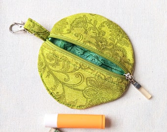 Porte-monnaie vert avec fermeture à glissière Pochette avec clip pivotant Petit sac pour carte d'identité oreillettes clés articles cosmétiques Accessoire mignon minimaliste