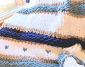 Blue and White Finger Knit Chunky Blanket with hearts  / Hand Knit Blankets / Chunky Chenille Blankets / Baby Knit Blankets / throw blanket