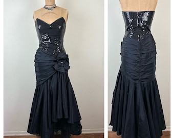 Vintage 1980s 80s Tadashi Gown Sweetheart bodice Trumpet skirt mermaid asymmetrical