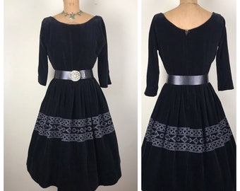 Vintage 1950s 50s Jonathan Logan embroidered black velvet dress