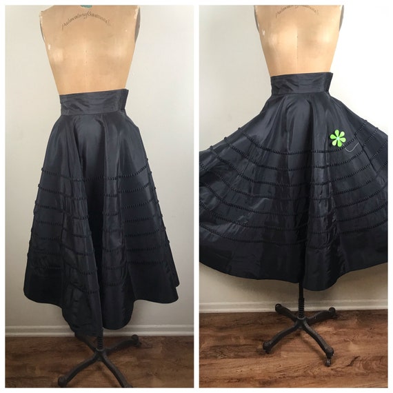 Vintage 1950s 50s full circle taffeta skirt with … - image 1