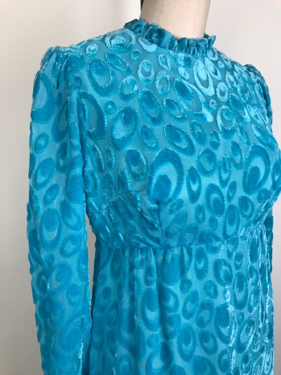 1960s 60s Turquoise Velvet burnout Dress - image 3