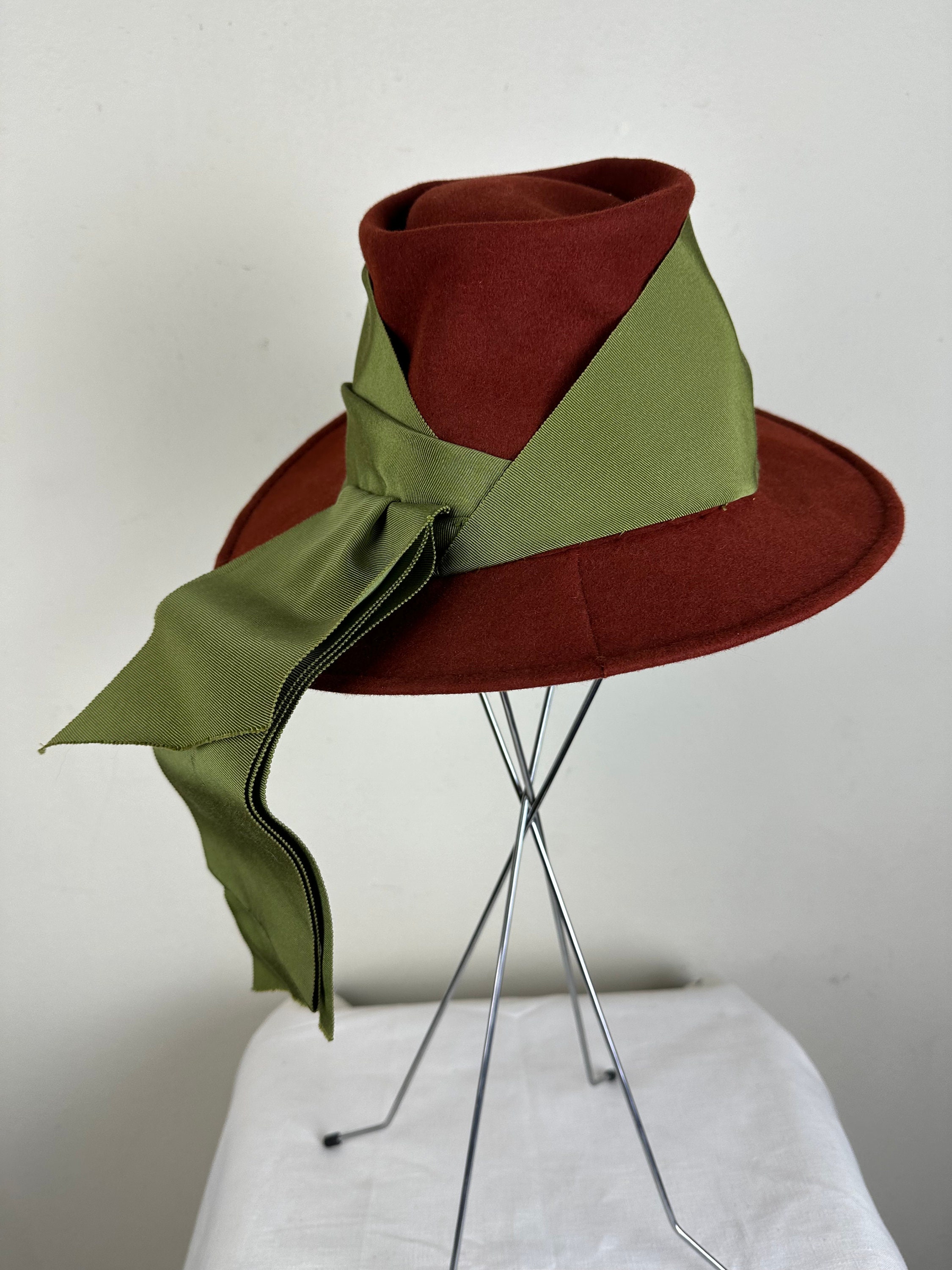Vintage 1940s 40s Keneth Hopkins Wool Felt Hat With Ribbon  display picture 1