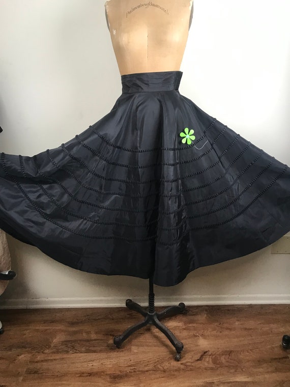 Vintage 1950s 50s full circle taffeta skirt with … - image 2