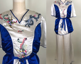 1930s 30s Chinese silk embroidered pajamas with wide leg pants