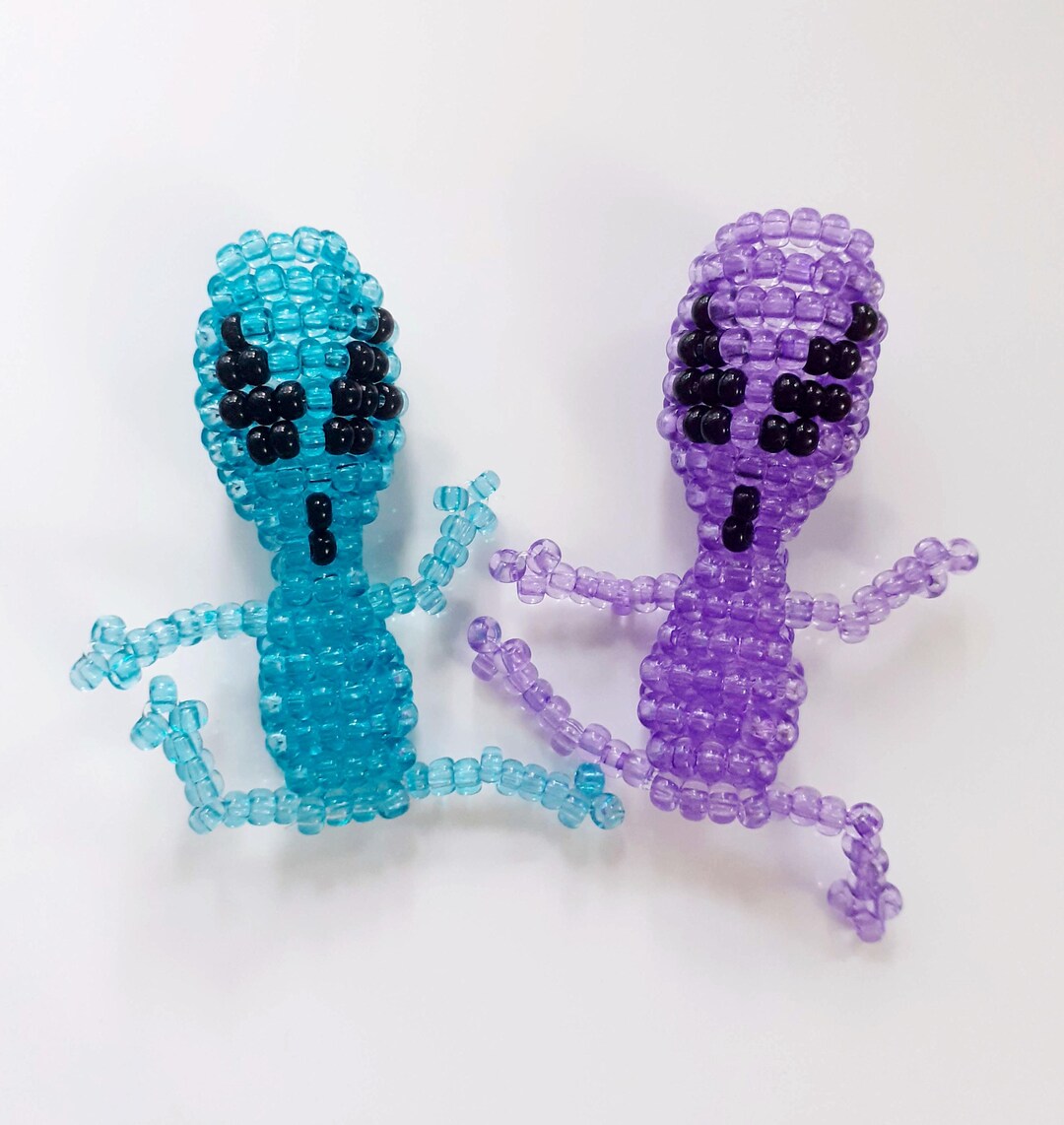 Pair of Beaded Aliens! Seed Bead Fidget Figures, Cute Beaded Aliens ...
