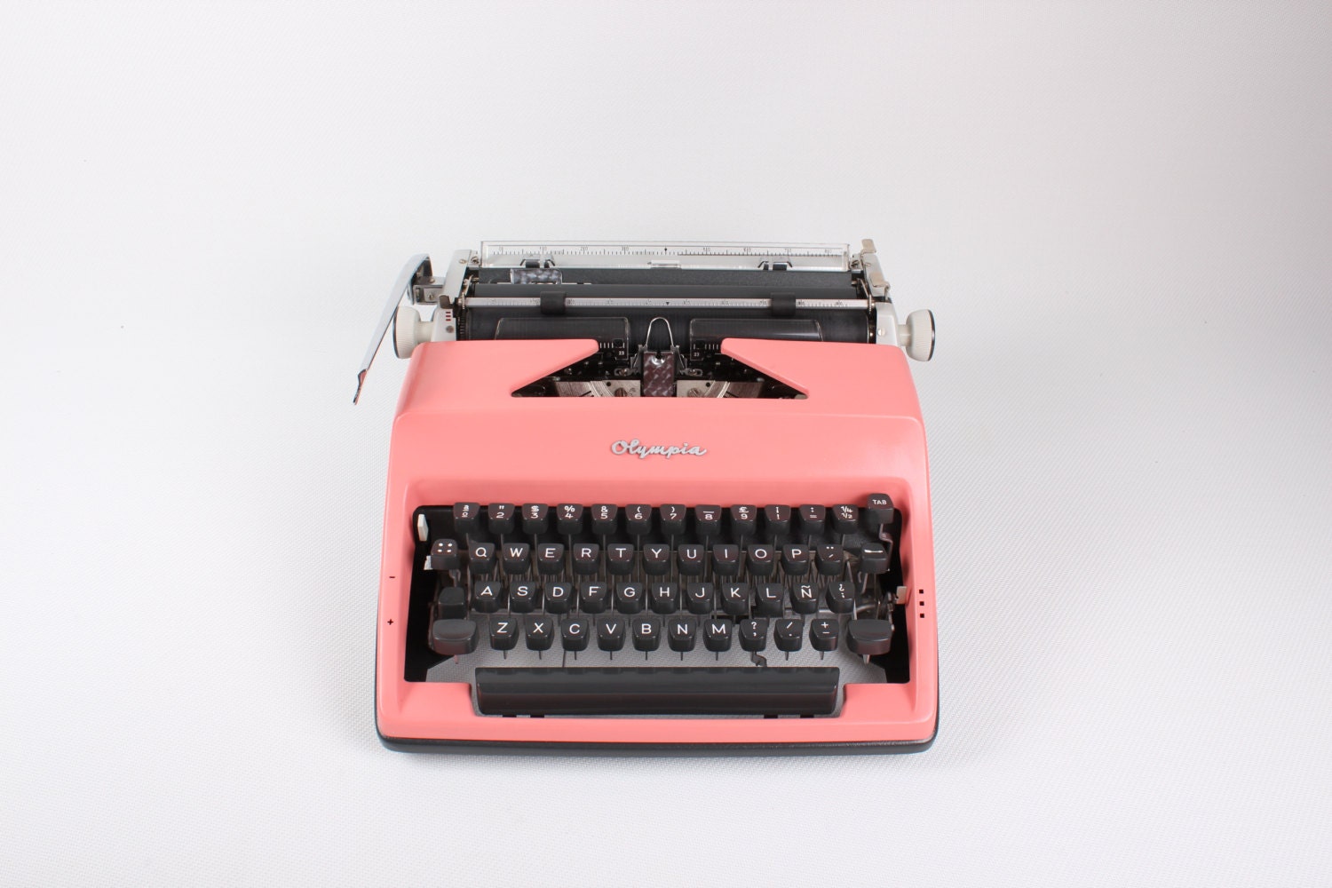 BEST gift by Typewriter.Company - PINK OLYMPIA SM9 - vintage working