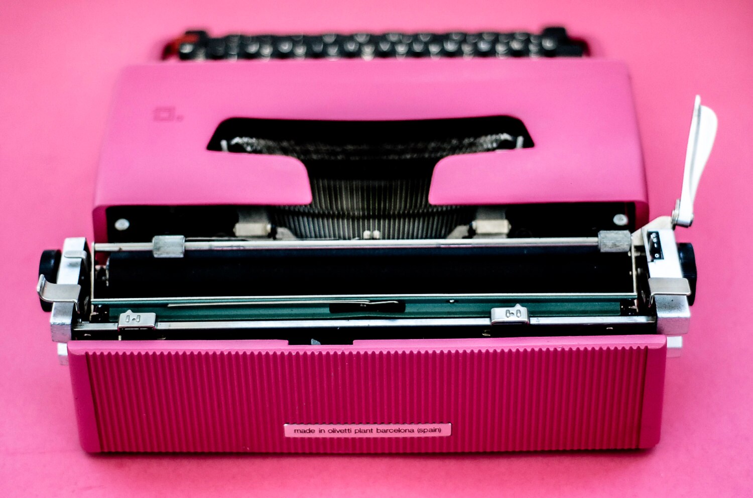 BEST GIFT! Working Pink Olivetti LETTERA 32