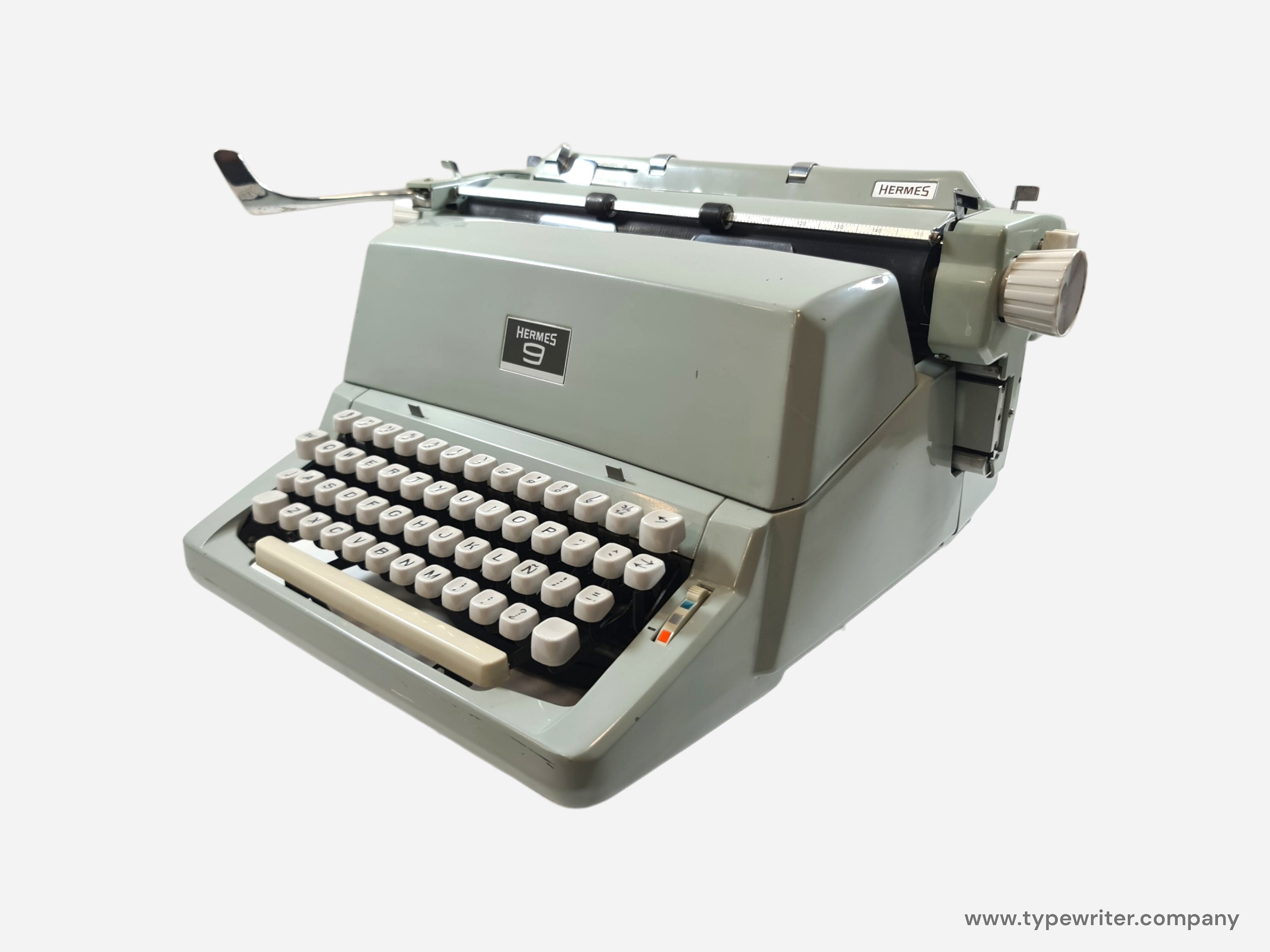 Hermes 3000 vintage typewriter with case and manual, serviced, ready to  write — Classic Typewriter Co.