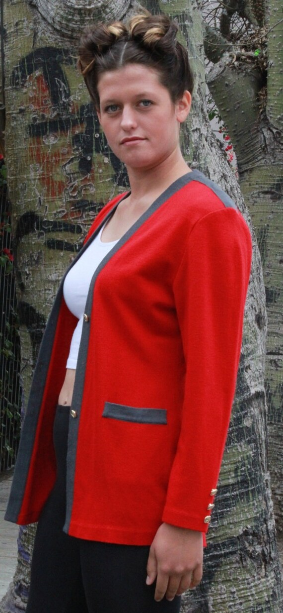 Red sweater - image 8