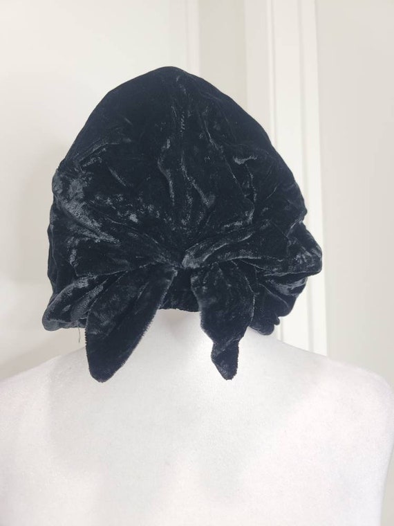 Black Velvet Flapper Hat - image 4