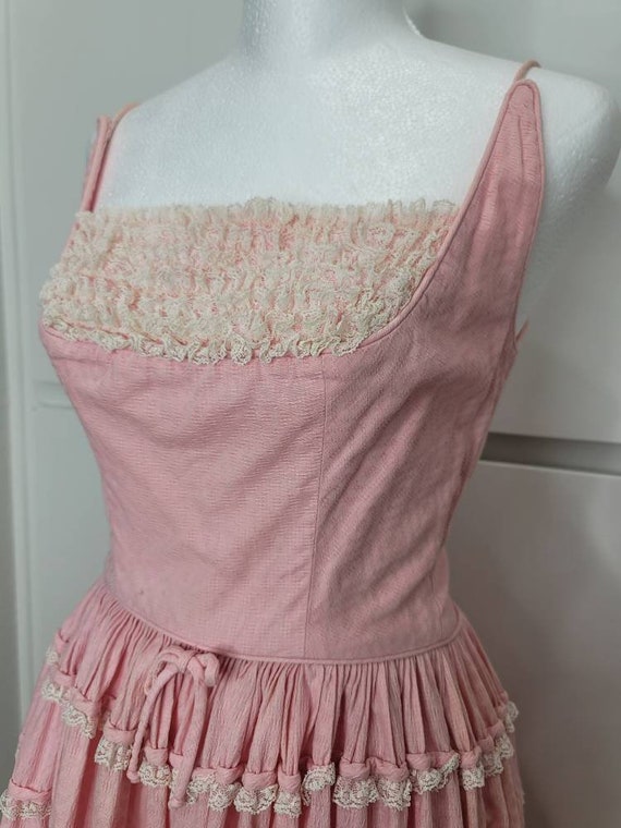 Pretty Pink 50s Dress - image 9