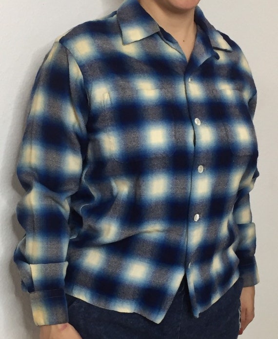 Plad button up shirt