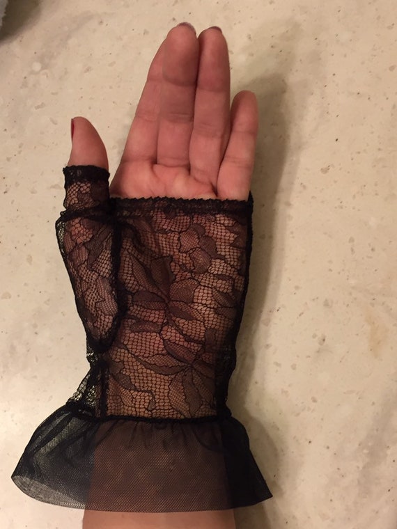 Black lace debutante gloves - image 1