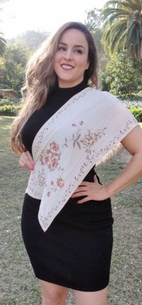 Pretty Floral Scarf - image 1