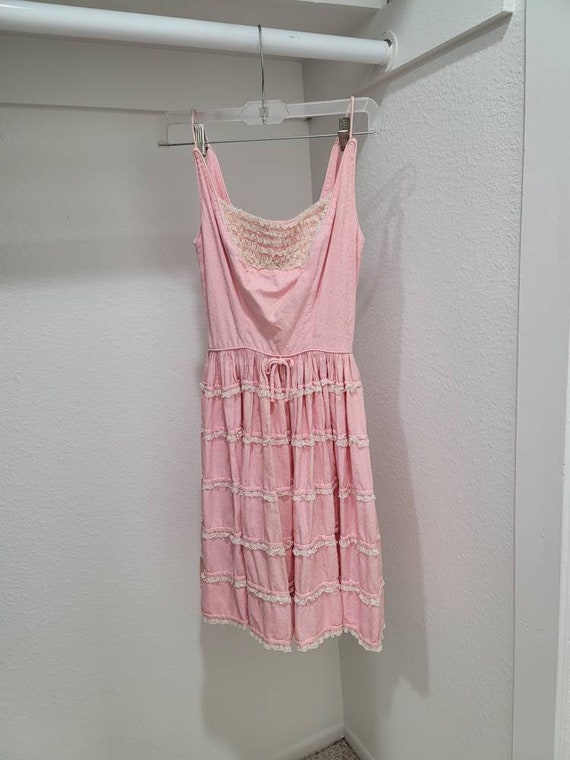 Pretty Pink 50s Dress - image 4