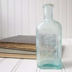 Antique Bottle, Aqua Blue Cedarine Clinton NY Bottle - Piano and Furniture Polish