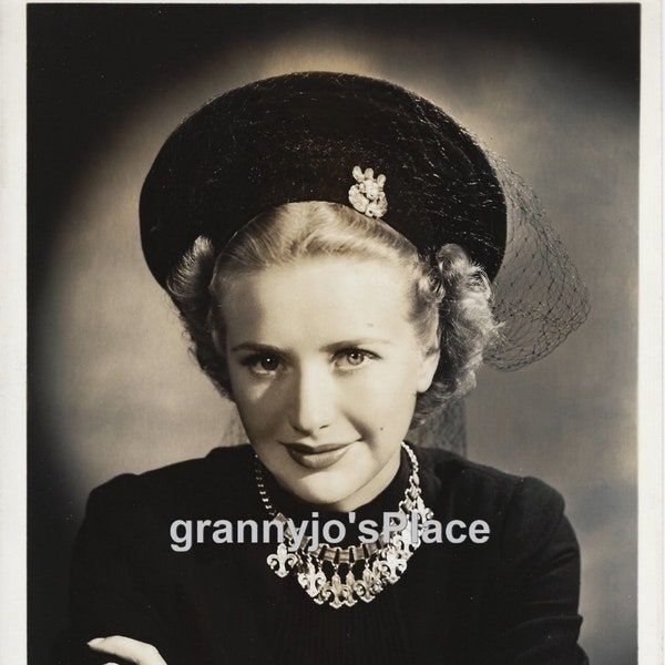 Original 1940's PHOTO of Actress Priscilla Lane, Warner Bros. Hat Fashion Photo